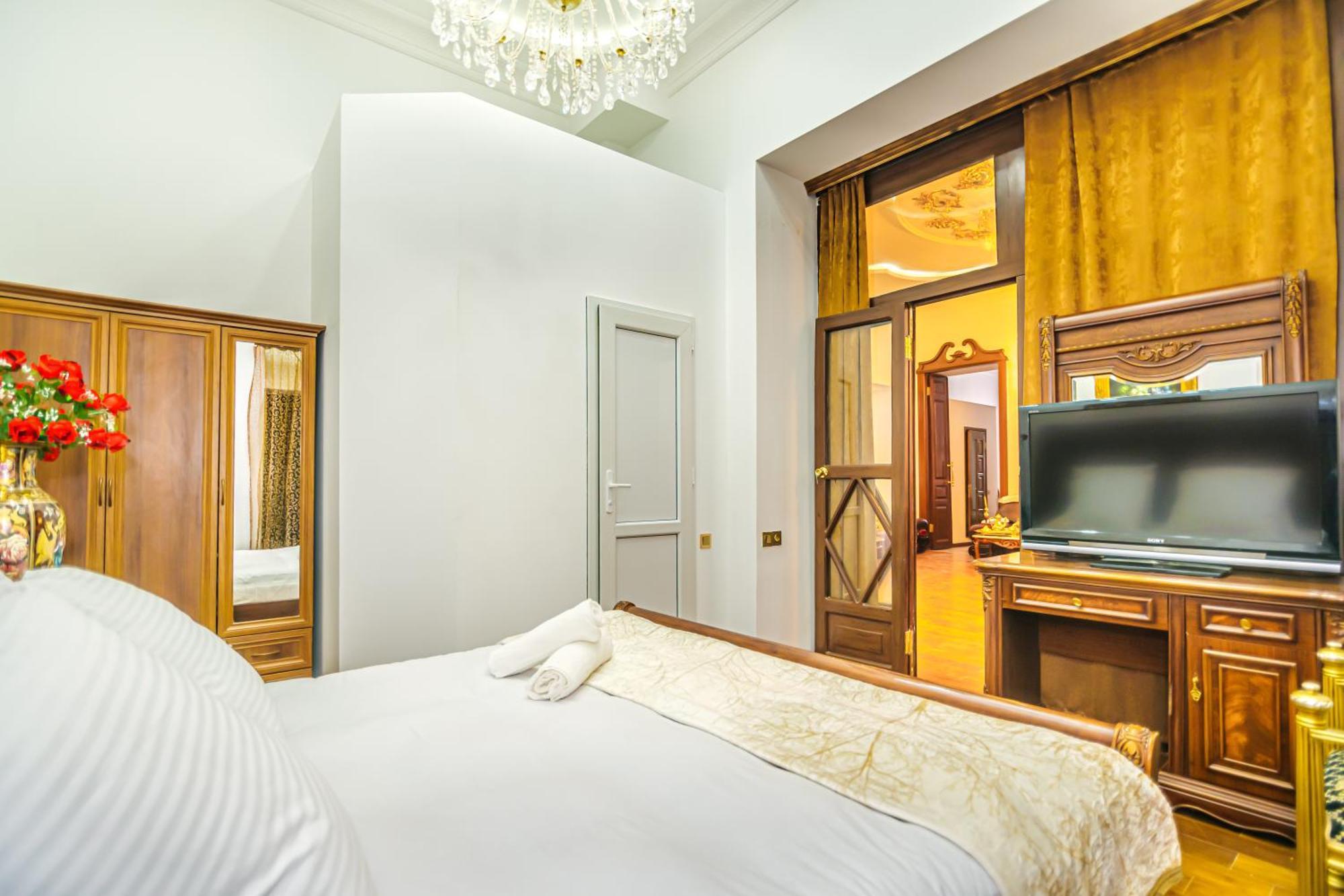 Sera Hotel Баку Экстерьер фото