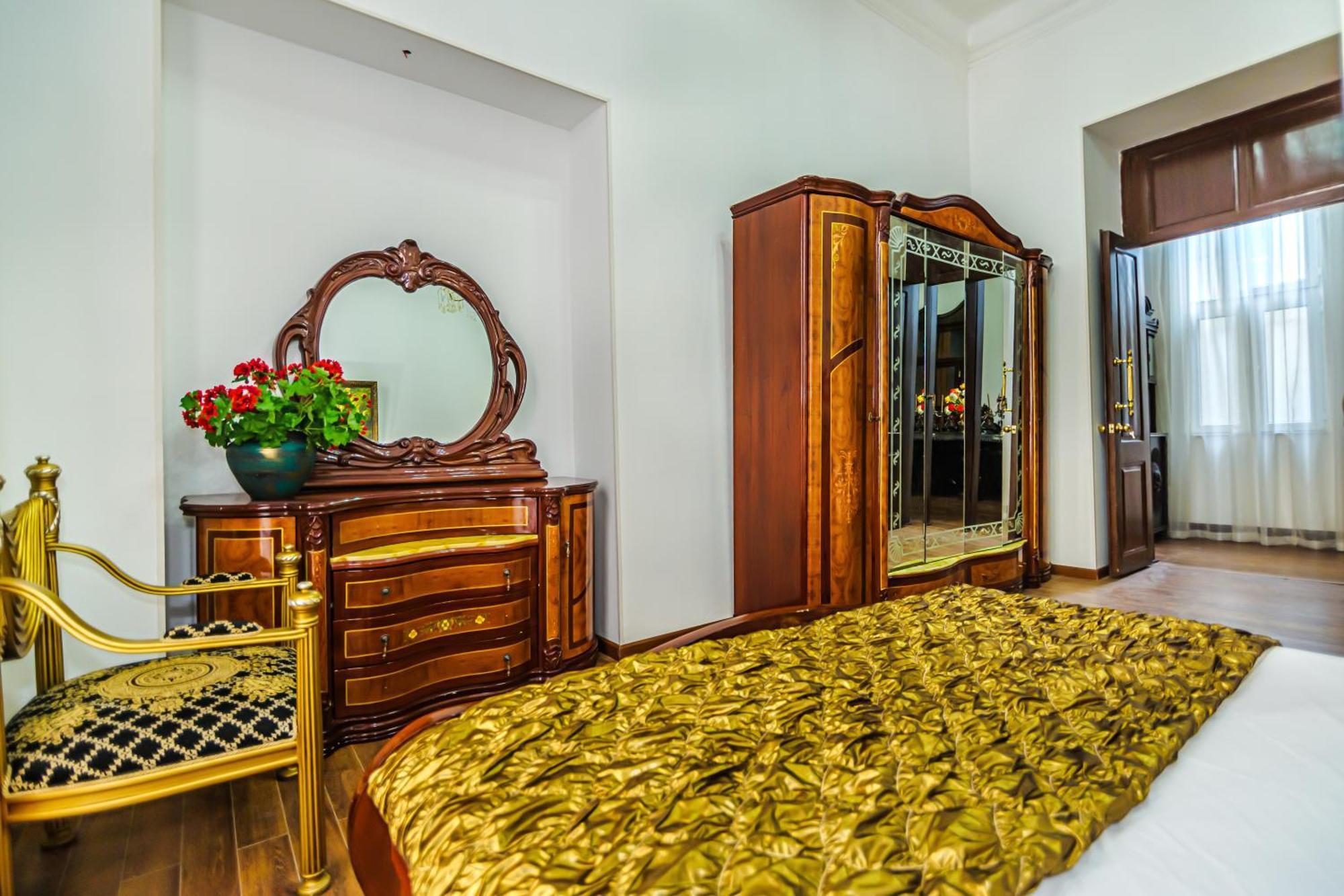 Sera Hotel Баку Экстерьер фото